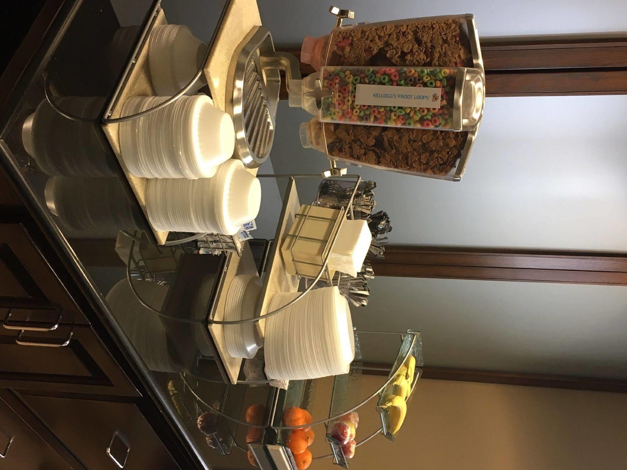 Holiday Inn Express West Jefferson By Ihg Exteriér fotografie